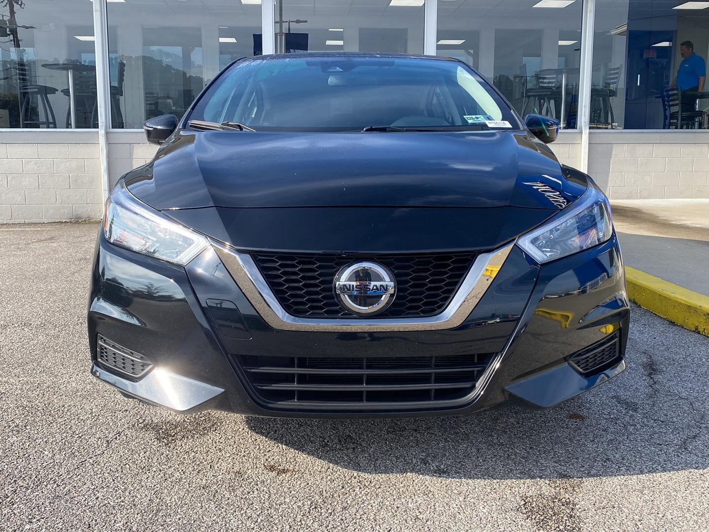 2022 Nissan Versa SR