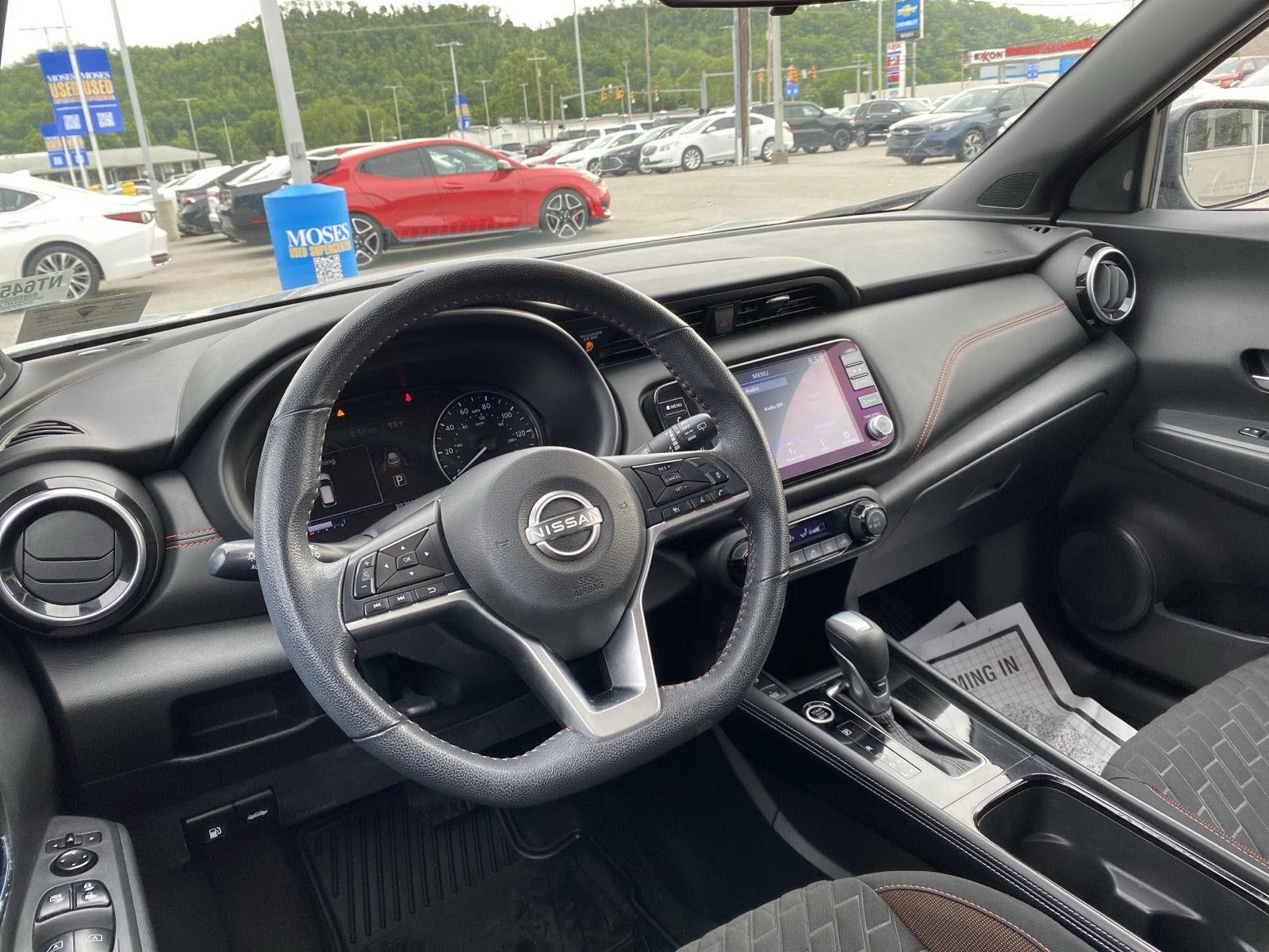 2023 Nissan Kicks SR
