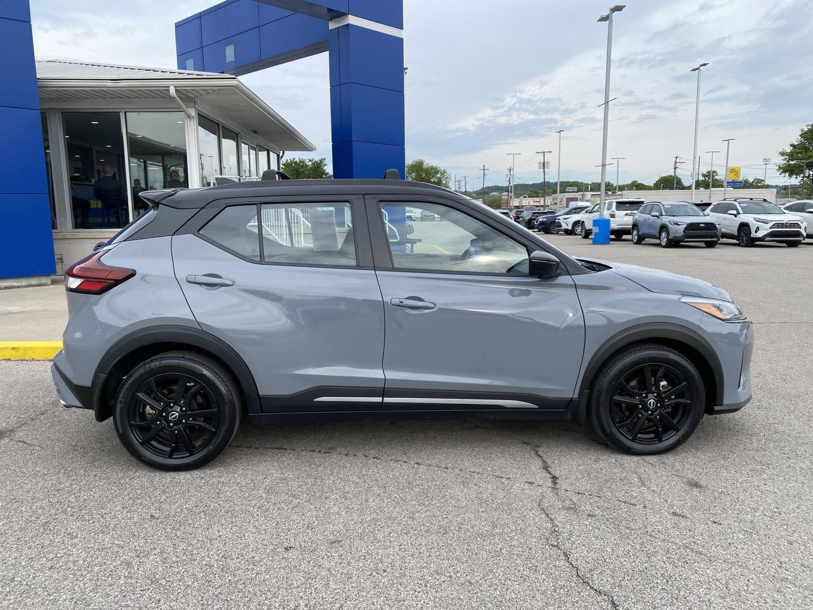 2023 Nissan Kicks SR
