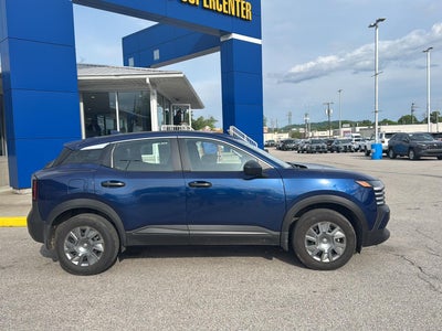 2025 Nissan Kicks S