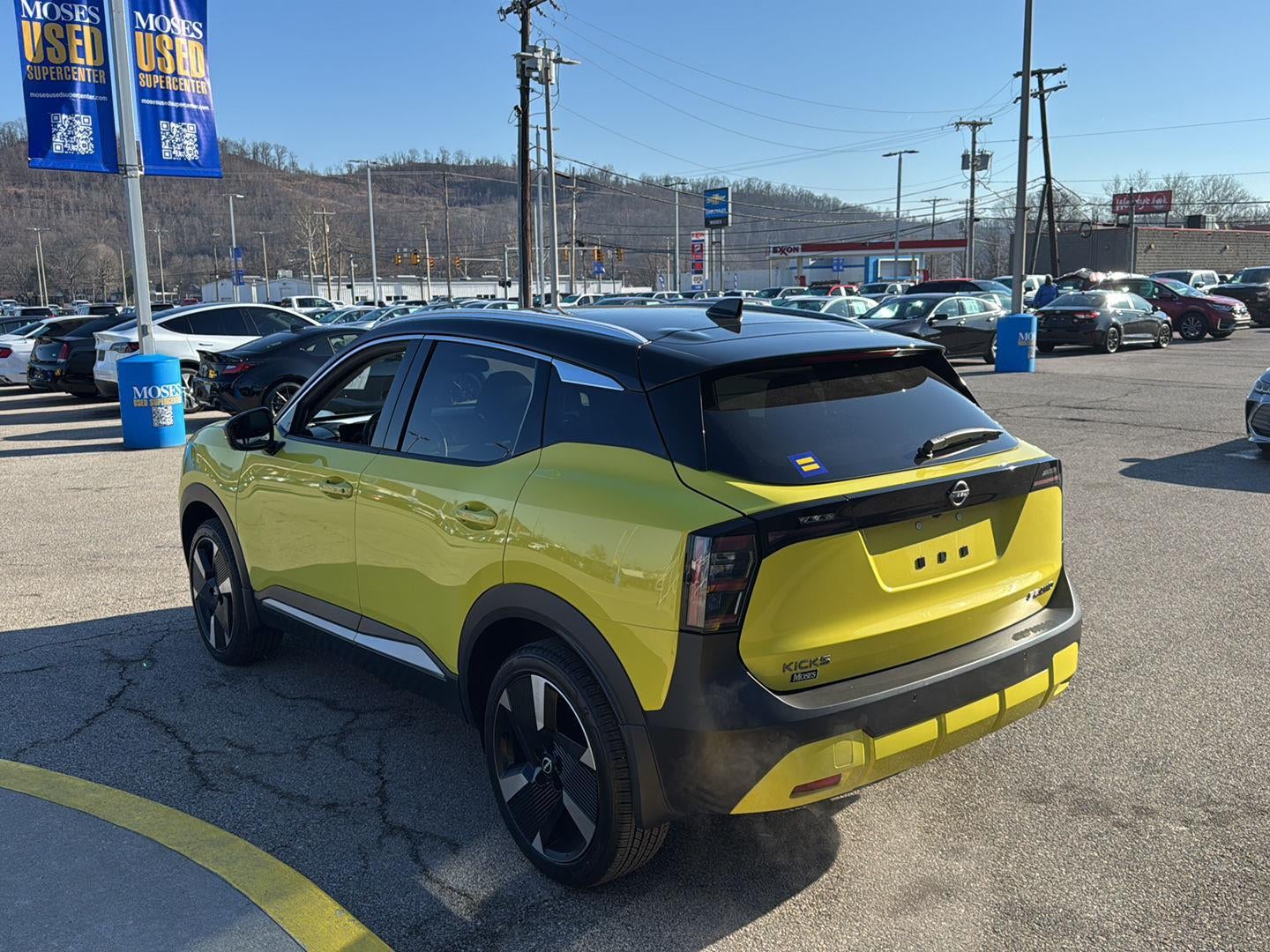 2025 Nissan Kicks SR