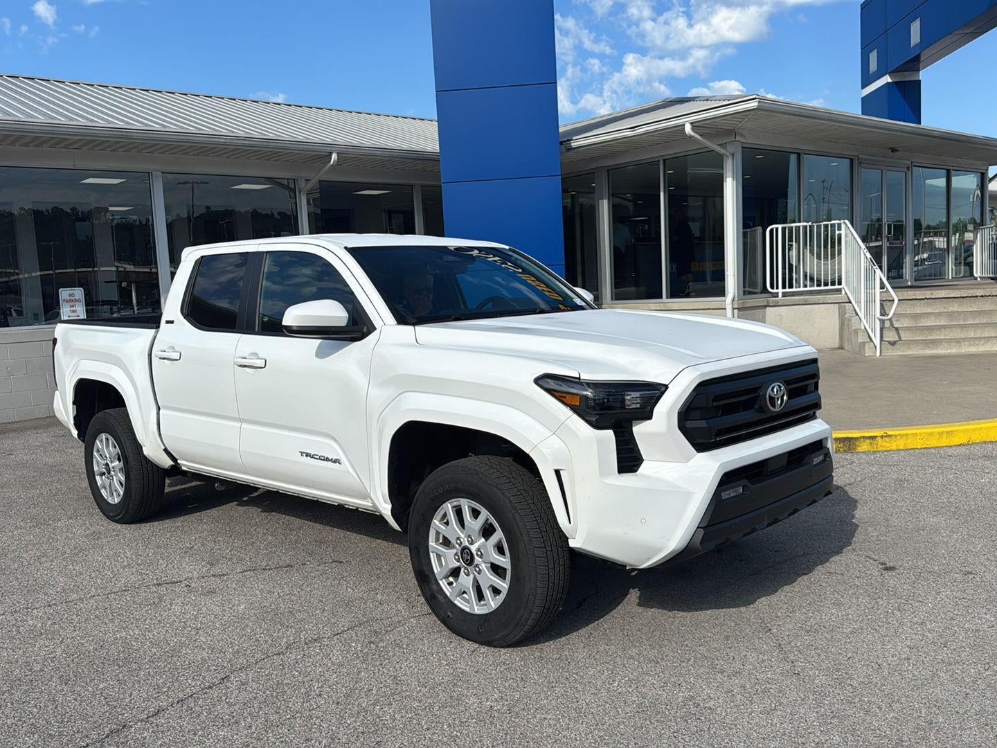 2024 Toyota Tacoma SR5