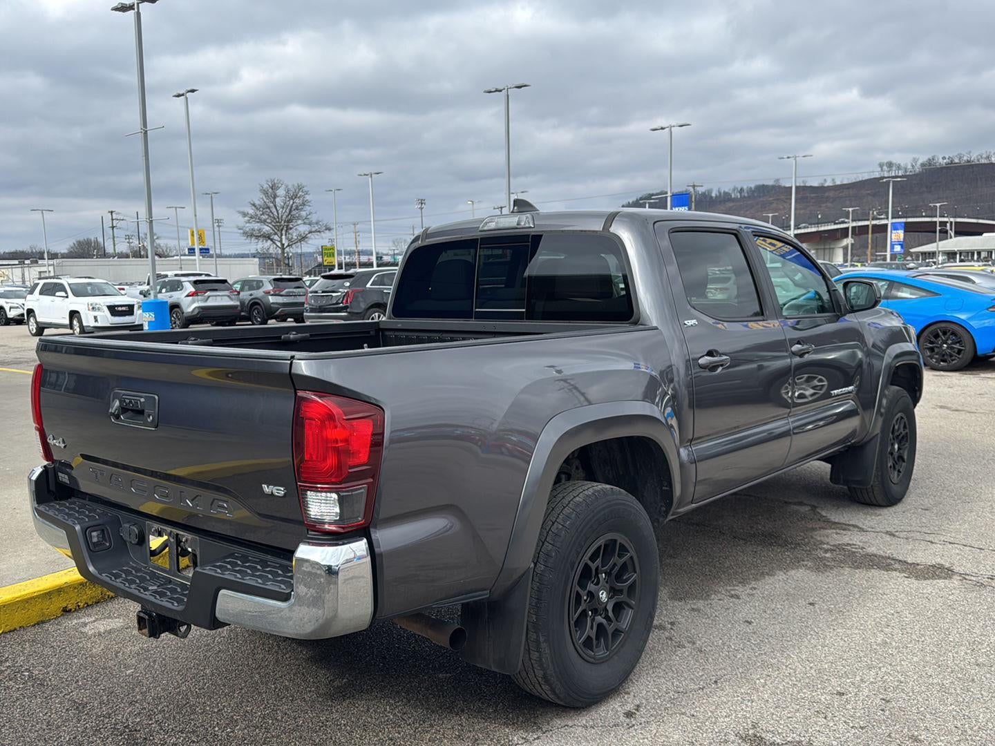 2022 Toyota Tacoma SR5 V6