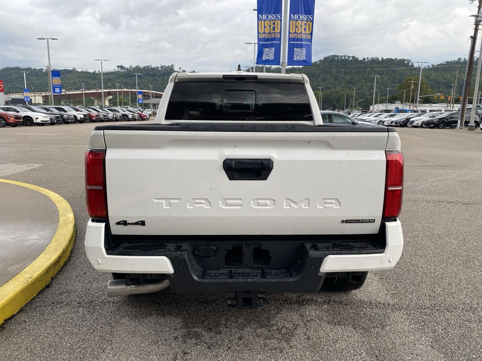 2025 Toyota Tacoma TRD Sport HV