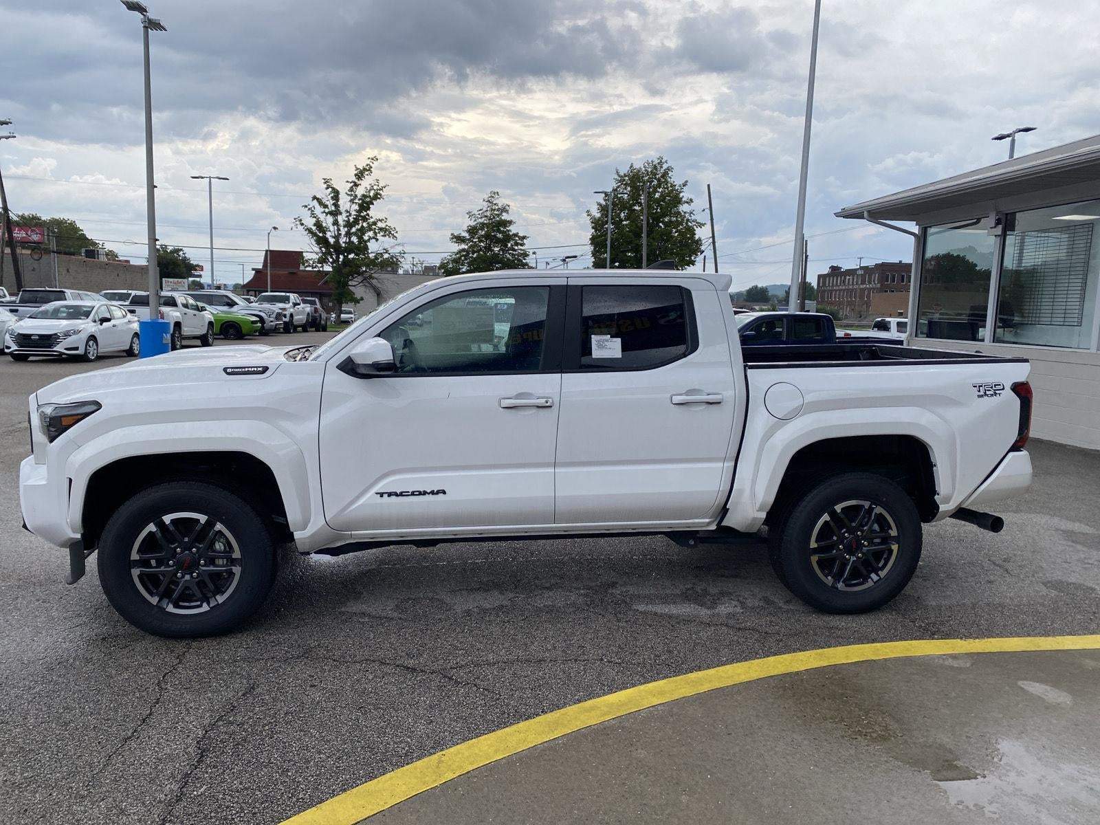2025 Toyota Tacoma TRD Sport HV