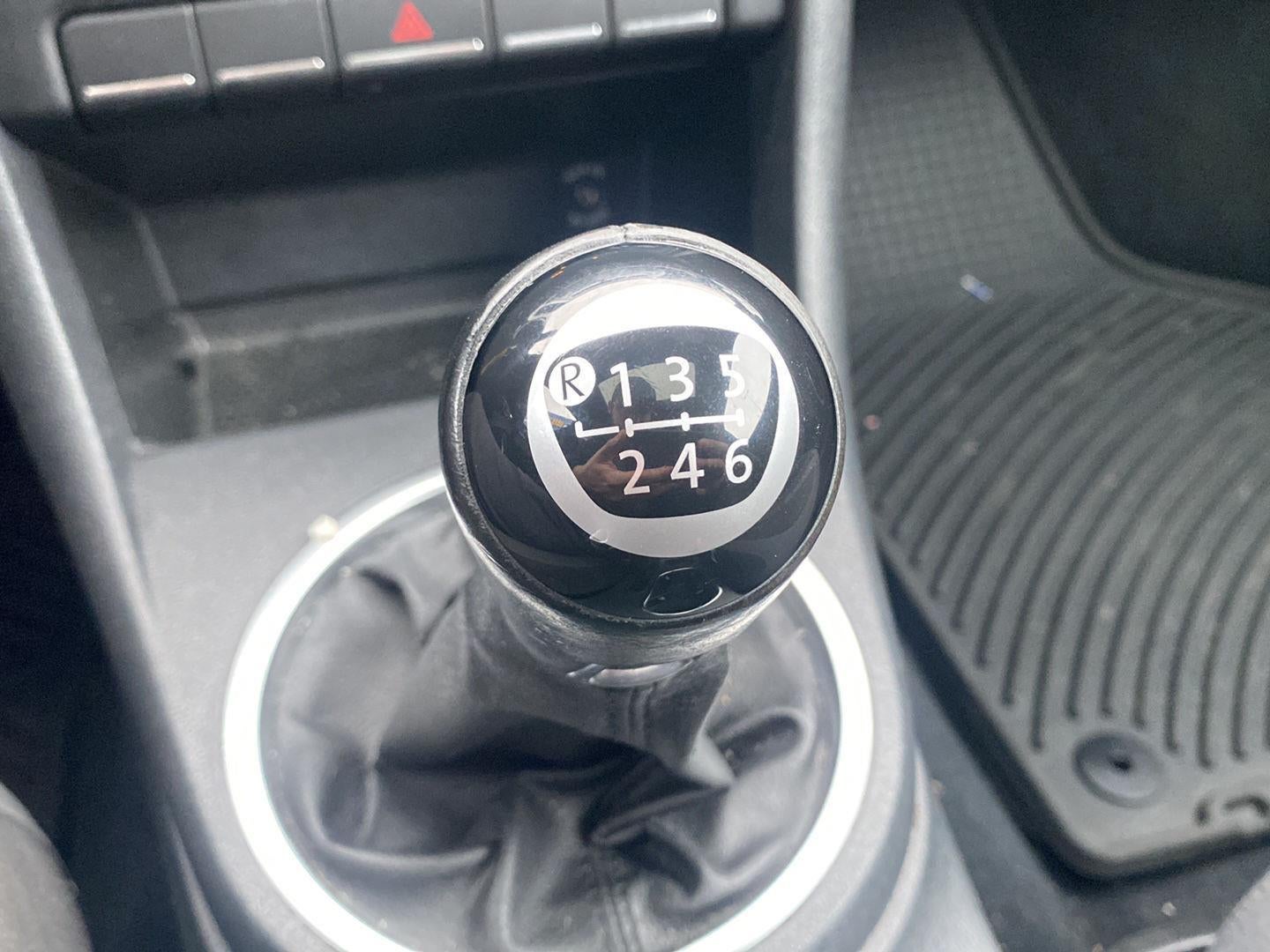 2012 Volkswagen Beetle 2.0T Turbo