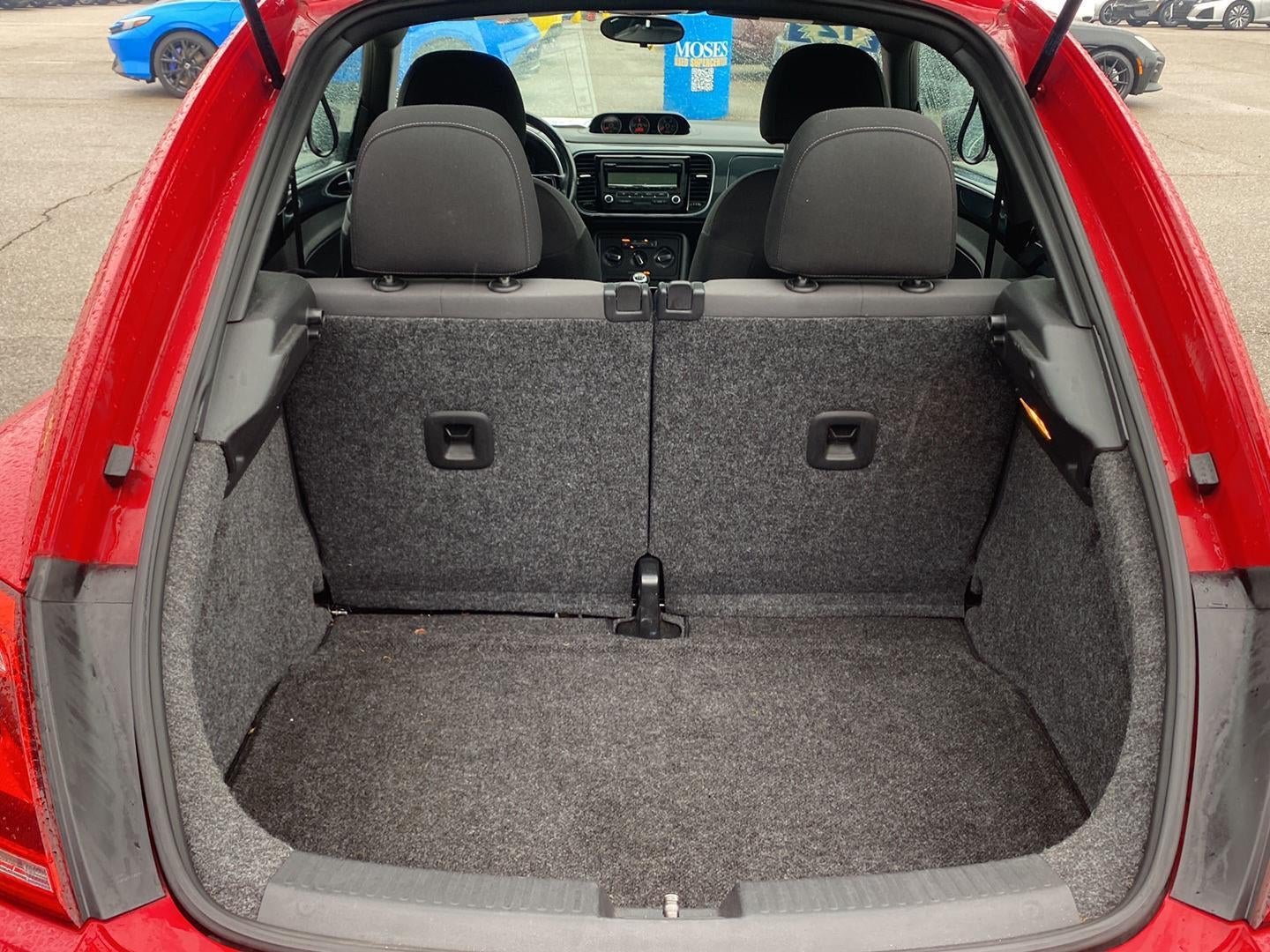 2012 Volkswagen Beetle 2.0T Turbo