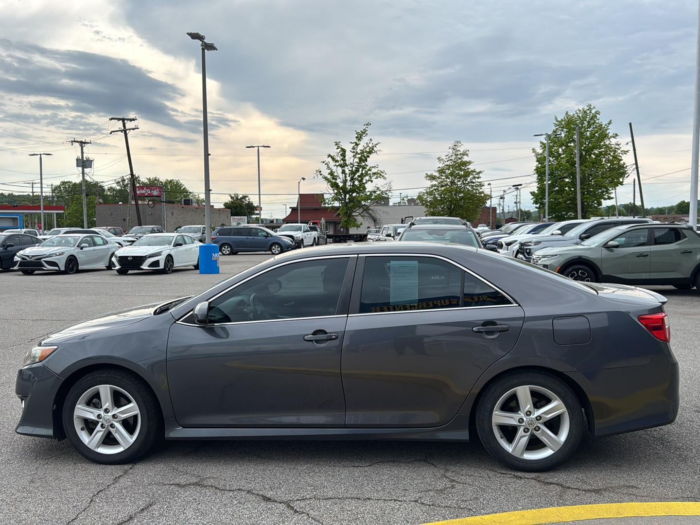2014 Toyota Camry SE