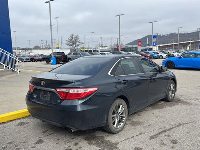2017 Toyota Camry SE