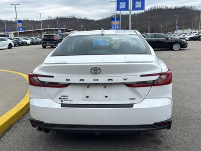 2025 Toyota Camry SE