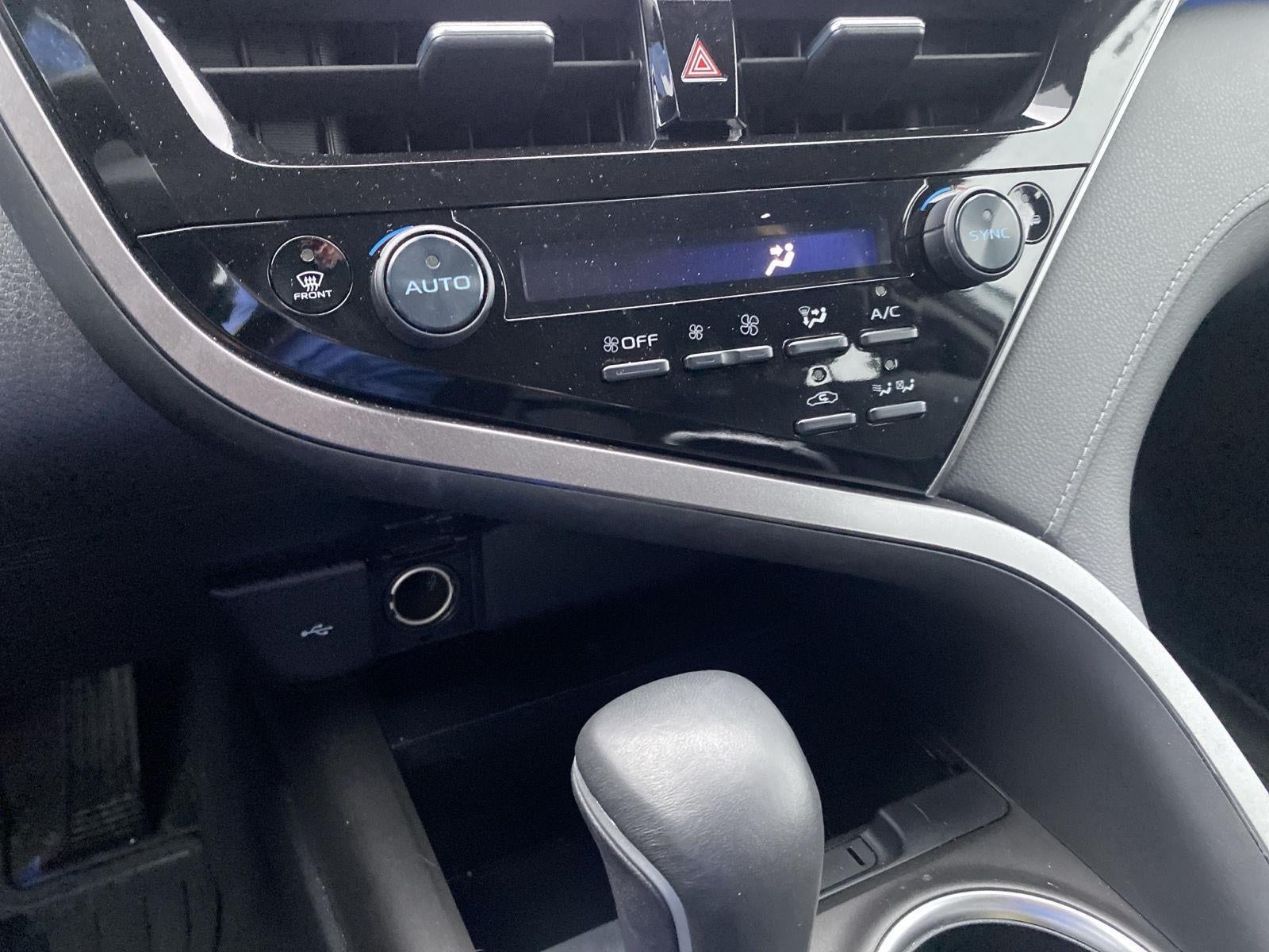 2024 Toyota Camry Hybrid XLE