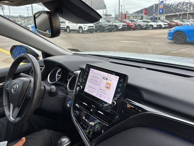 2024 Toyota Camry Hybrid XLE