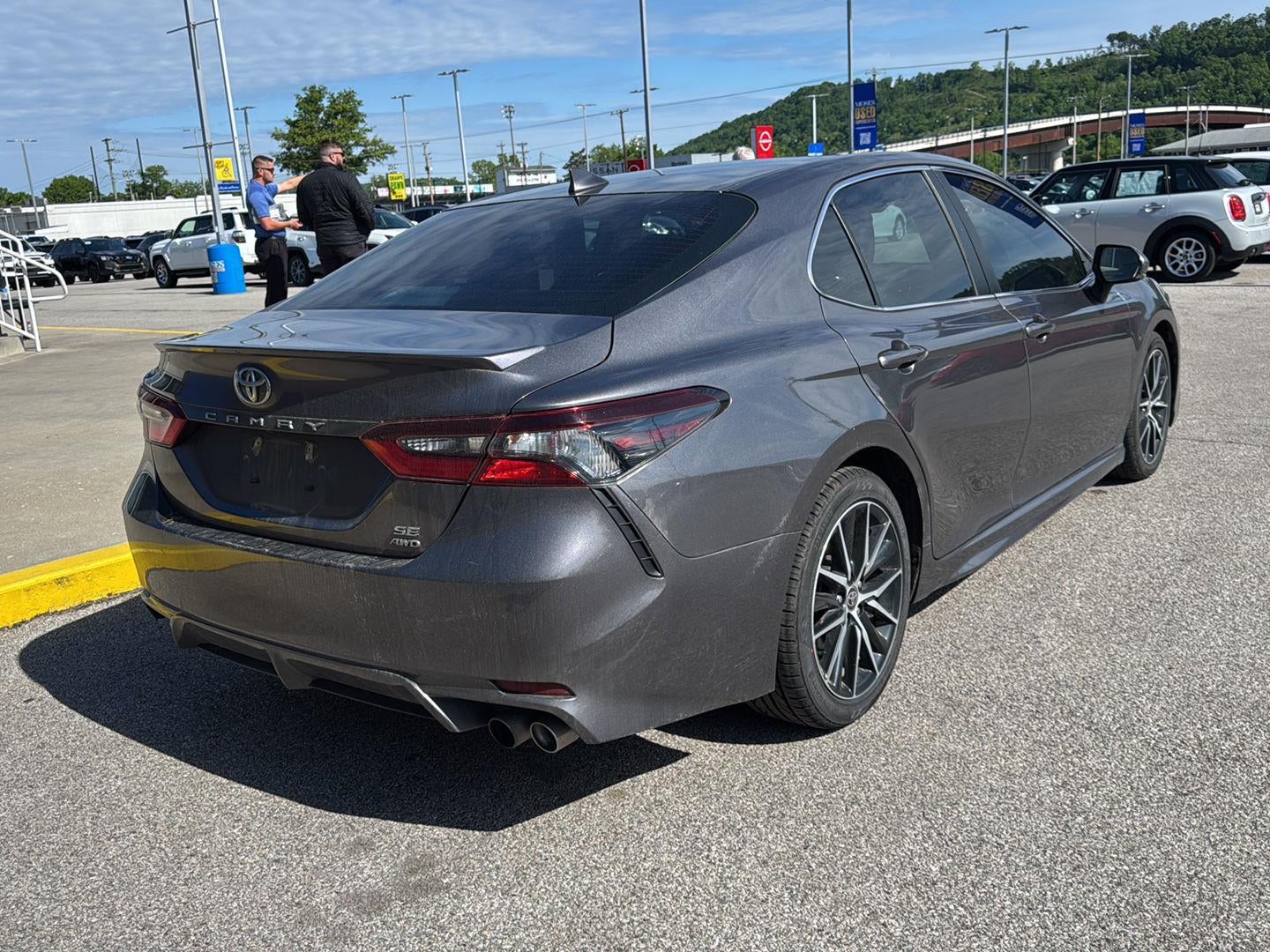 2022 Toyota Camry SE