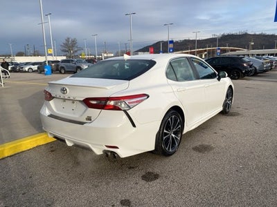 2020 Toyota Camry SE