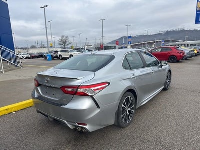 2020 Toyota Camry SE