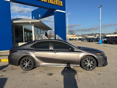 2024 Toyota Camry SE