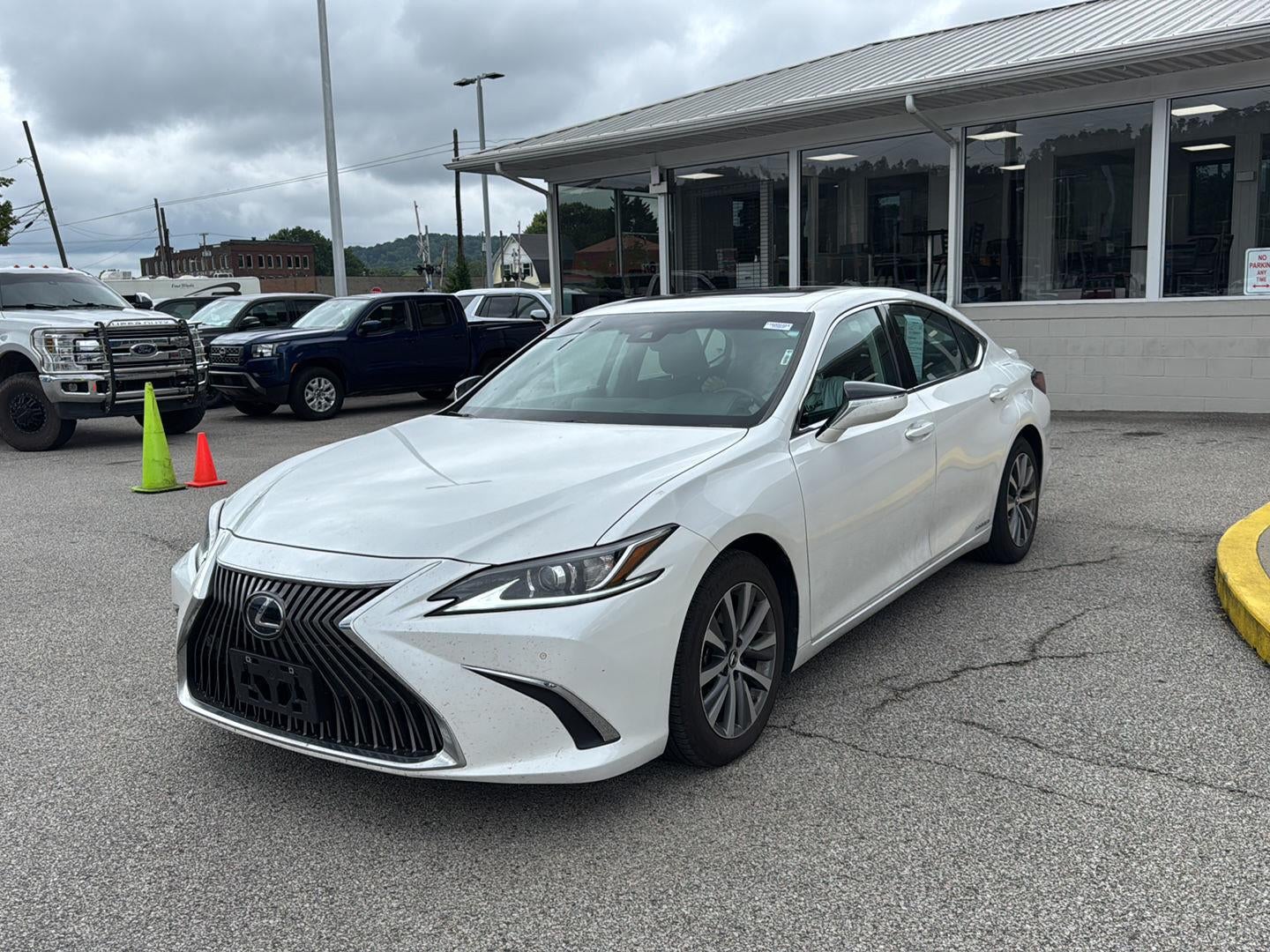 2021 Lexus ES ES 300h