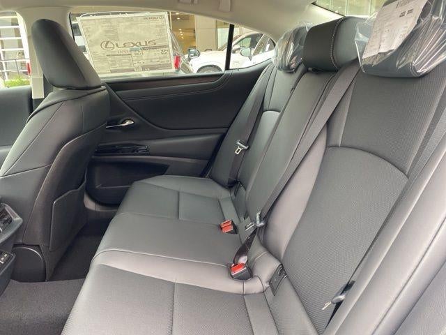 2025 Lexus ES Base