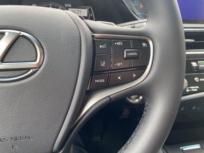 2025 Lexus ES Base