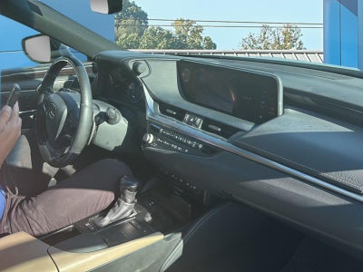 2021 Lexus Es ES 300h Luxury