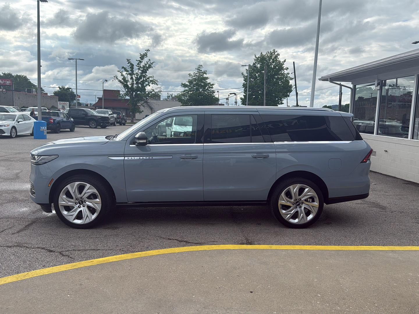 2025 Lincoln Navigator L Reserve