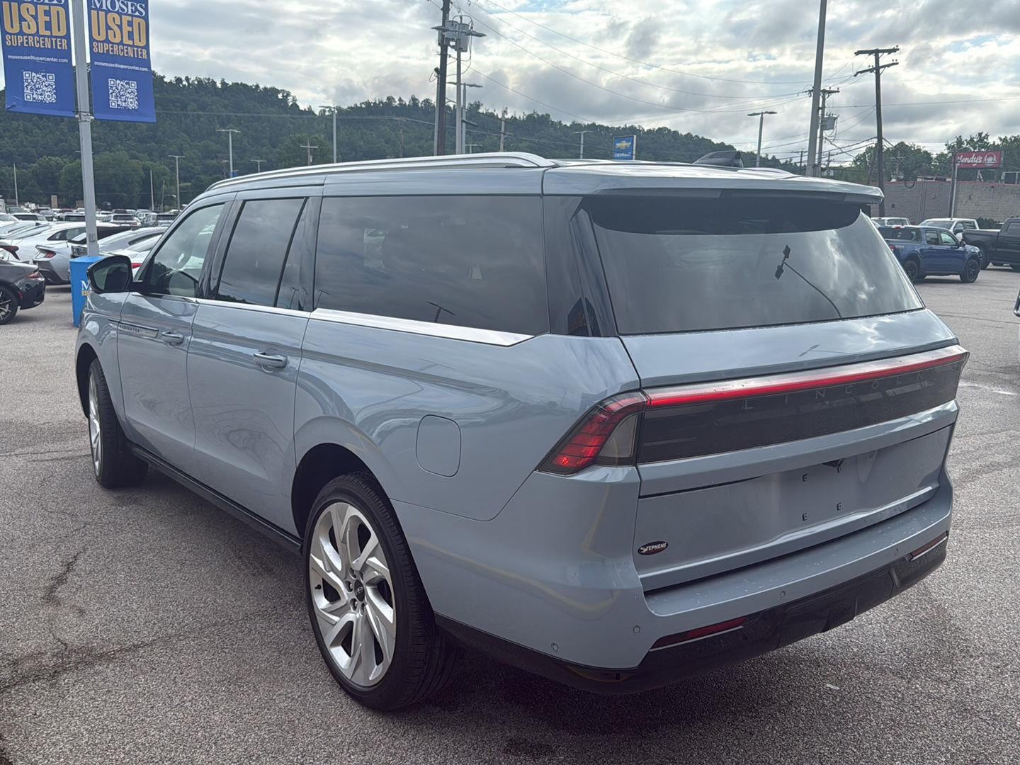 2025 Lincoln Navigator L Reserve
