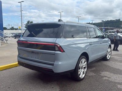 2025 Lincoln Navigator L Reserve
