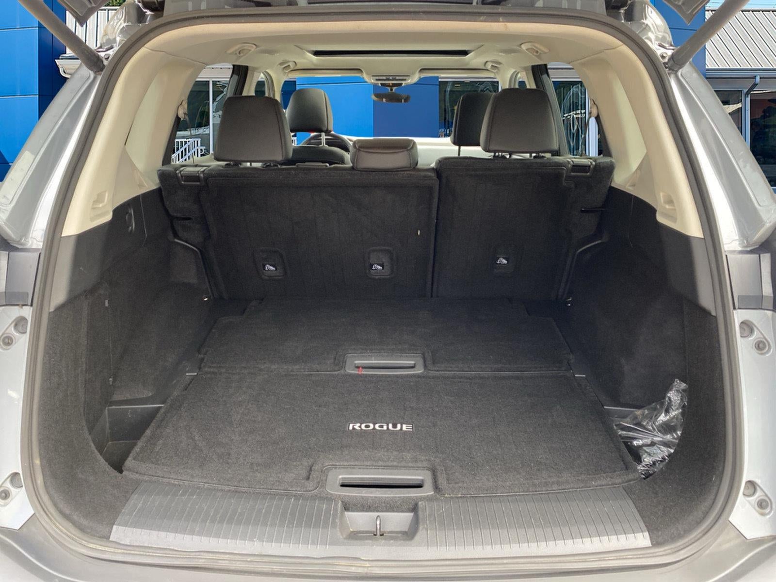 2022 Nissan Rogue SL