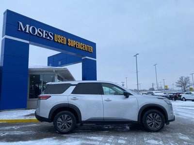 2023 Nissan Pathfinder S