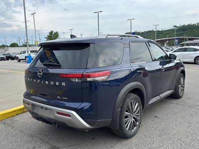 2024 Nissan Pathfinder SL