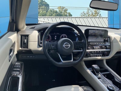 2022 Nissan Pathfinder Platinum
