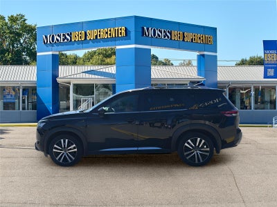 2022 Nissan Pathfinder Platinum