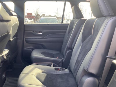 2025 Toyota Grand Highlander Hybrid MAX Platinum