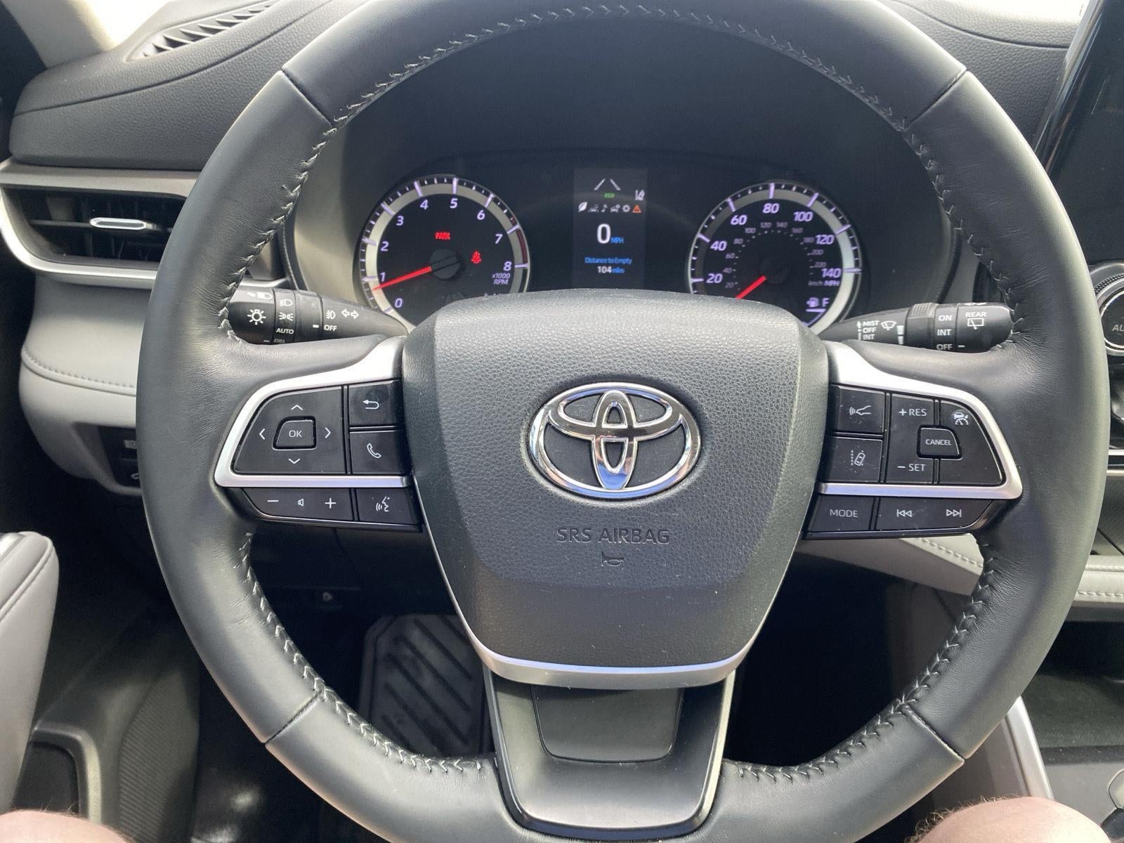 2022 Toyota Highlander LE