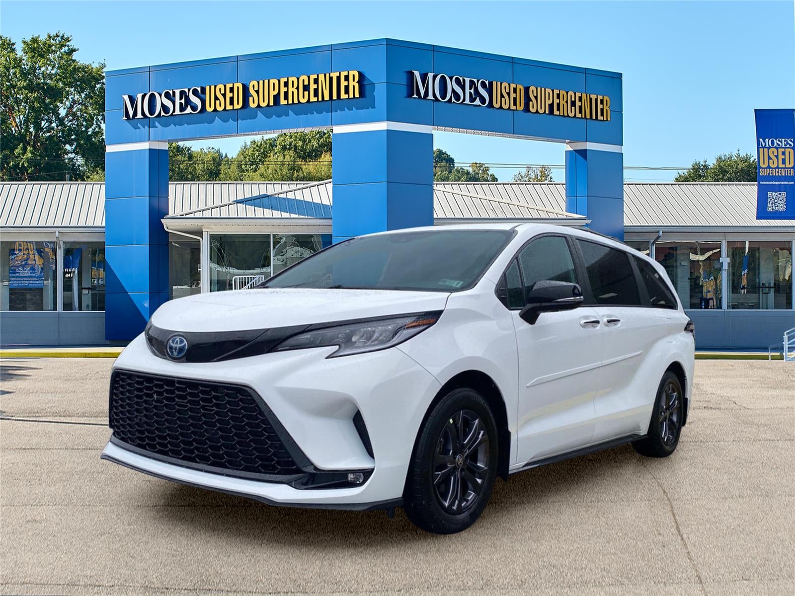2025 Toyota Sienna XSE 7-Passenger
