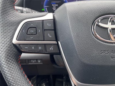 2025 Toyota Sienna XSE 7-Passenger