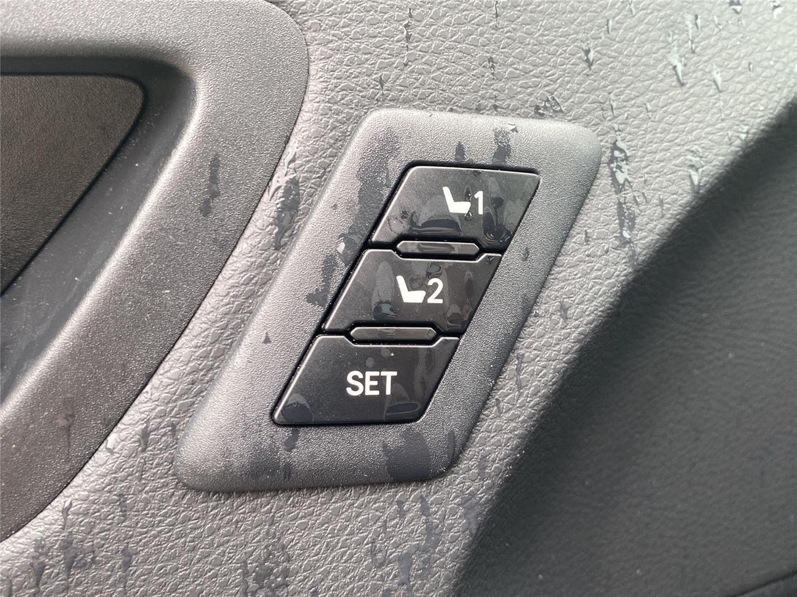 2025 Toyota Sienna XSE 7-Passenger