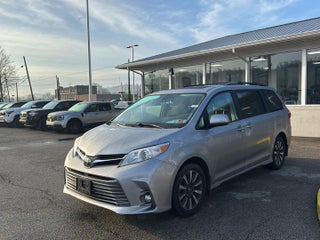2018 Toyota Sienna XLE Premium 7-Passenger