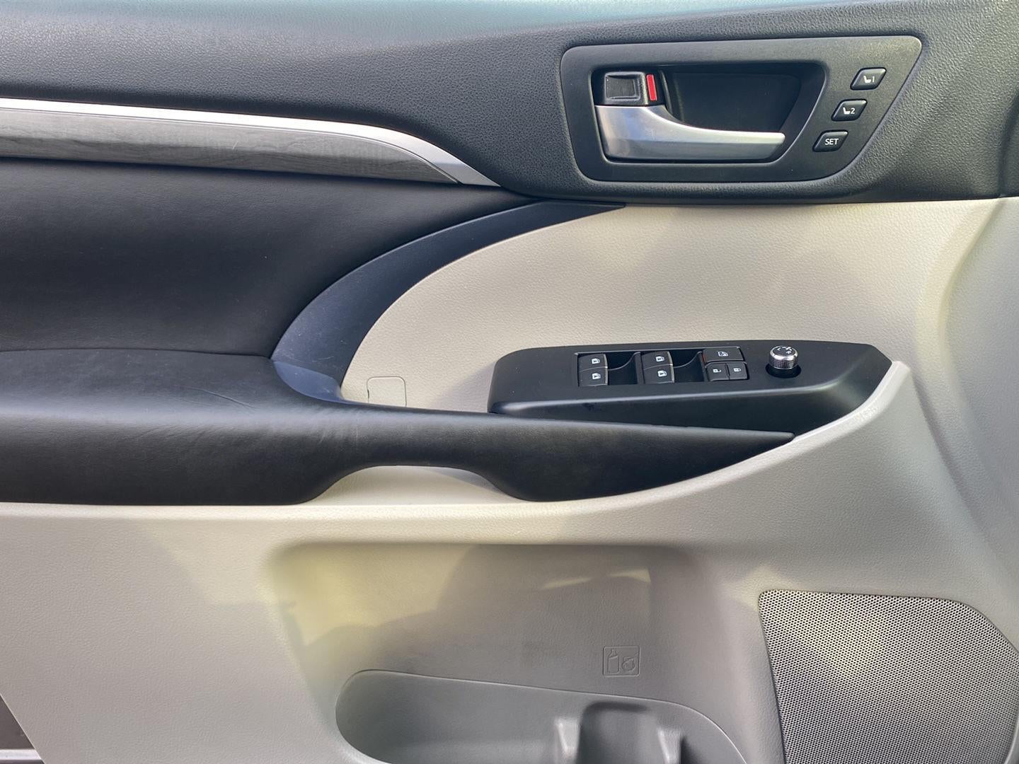 2017 Toyota Highlander Limited