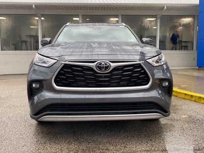 2025 Toyota Highlander Hybrid Platinum