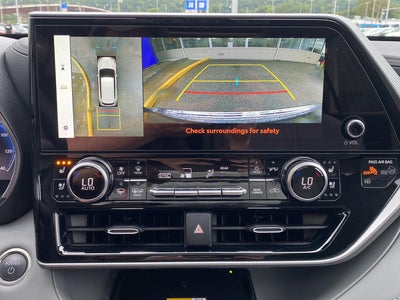 2025 Toyota Highlander Hybrid Platinum