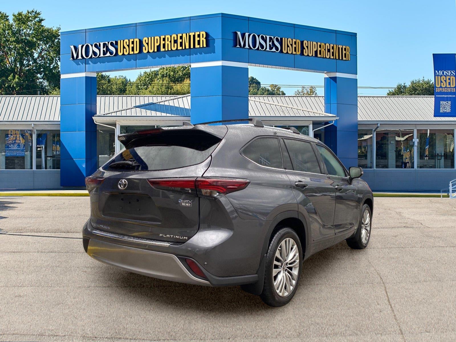 2025 Toyota Highlander Hybrid Platinum