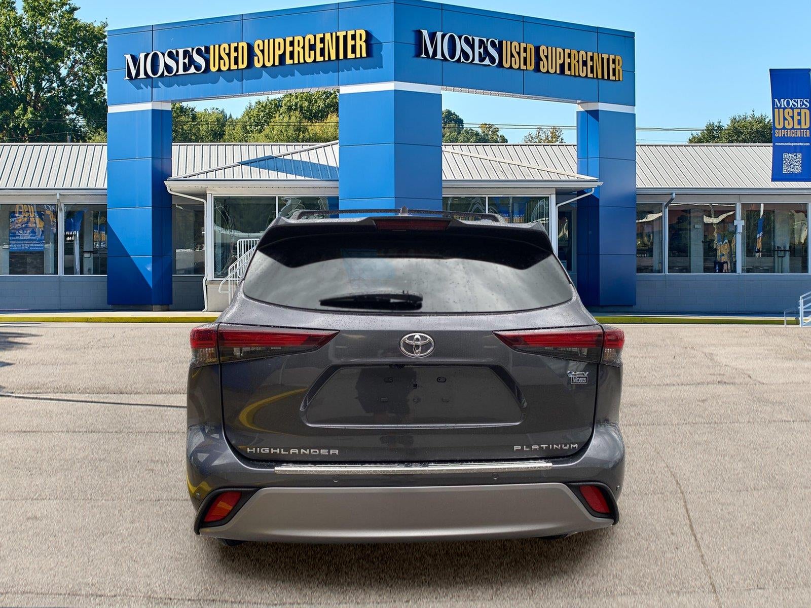 2025 Toyota Highlander Hybrid Platinum