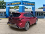 2021 Toyota Highlander Hybrid Platinum