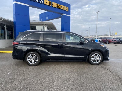 2023 Toyota Sienna Platinum 7-Passenger