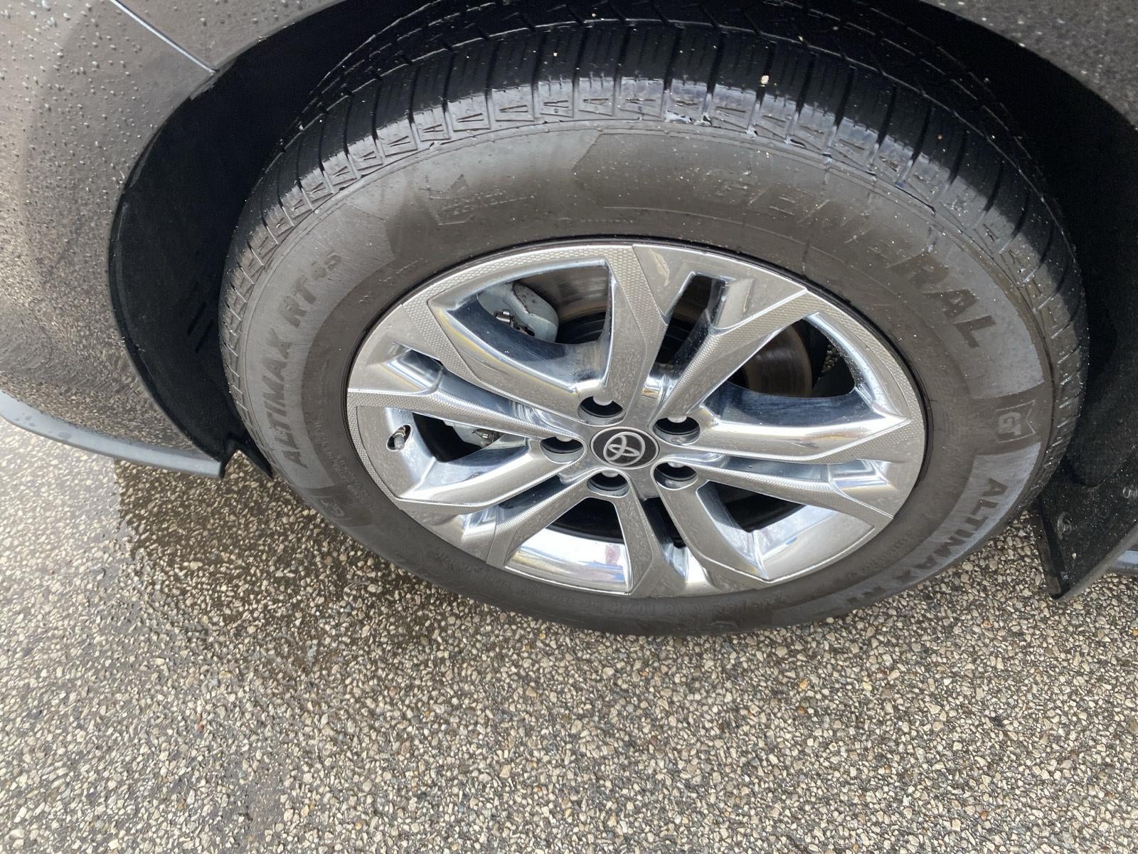 2023 Toyota Sienna Platinum 7-Passenger