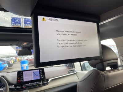 2023 Toyota Sienna Platinum 7-Passenger