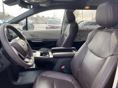 2023 Toyota Sienna Platinum 7-Passenger