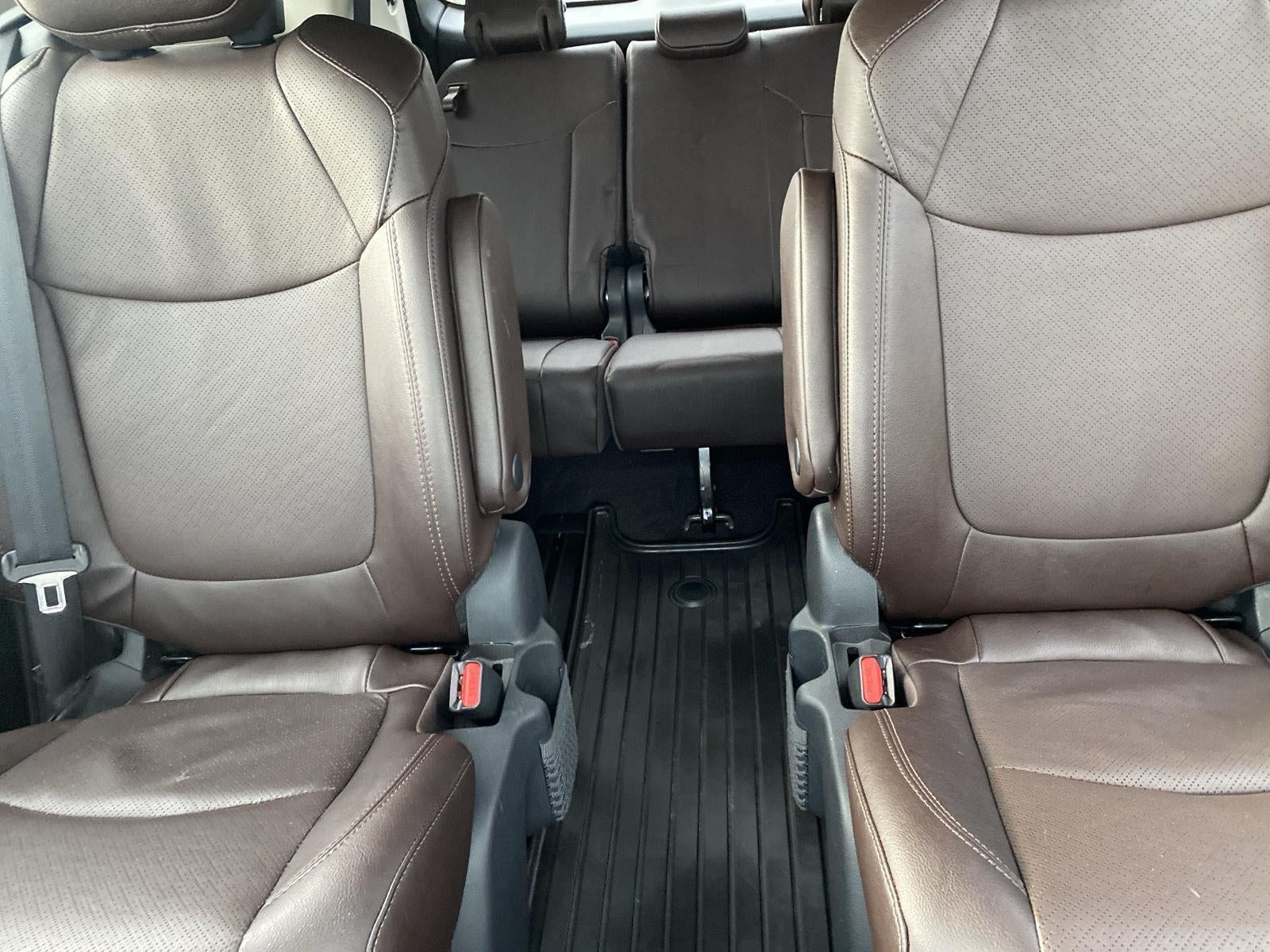 2023 Toyota Sienna Platinum 7-Passenger