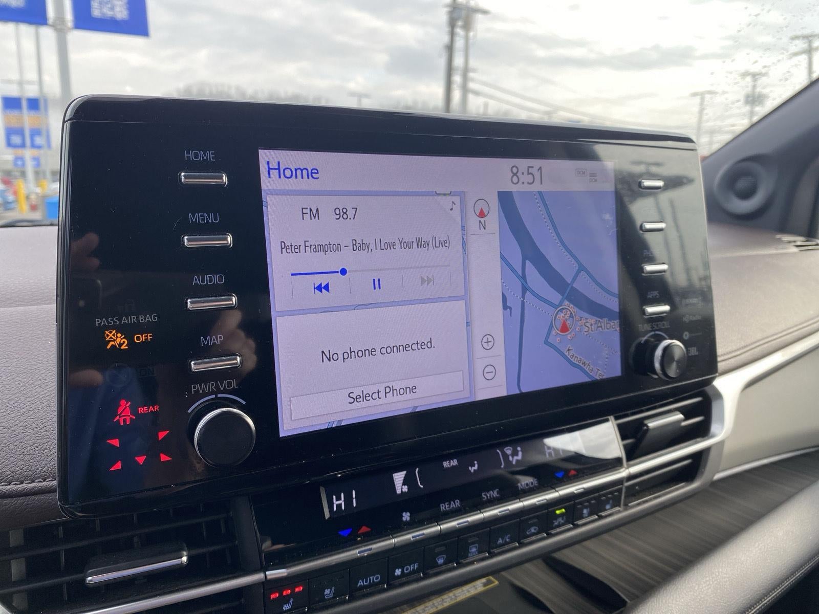 2023 Toyota Sienna Platinum 7-Passenger